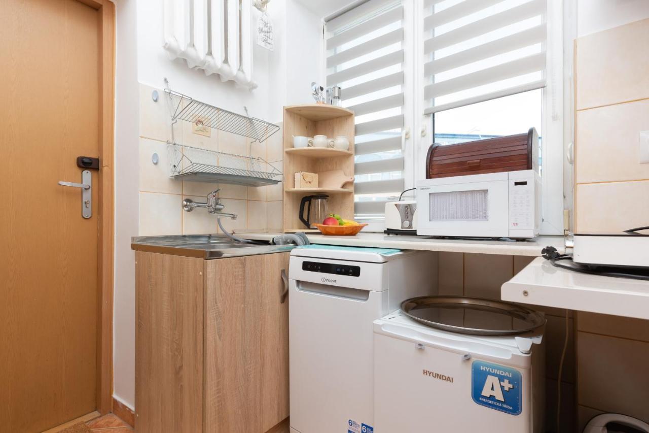 Metro Politechnika Studio Konstytucji By Renters Apartment Warsaw Exterior photo